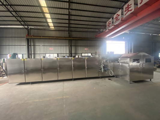 Goede prijs. van de het Roomijskegel van 380V 16kg/H 135mm Regelbare de Productielijntemperatuur online